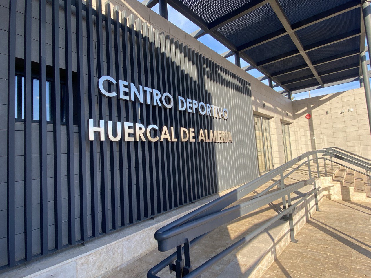 CENTRO deportivo EN HUERCAL DE ALMERIA